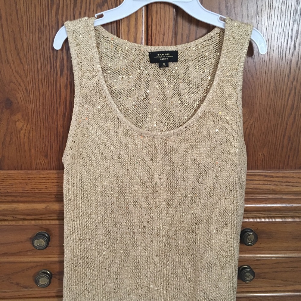 Tahari Luxe Top